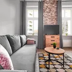 アパート Margi Eos Apartament Large & Balcony シュチェチン