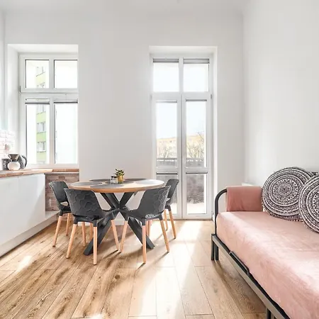 アパート Margi Eos Apartament Large & Balcony *