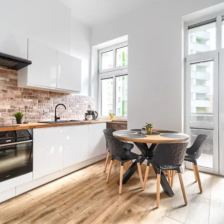 Appartamento Margi Eos Apartament Large & Balcony *